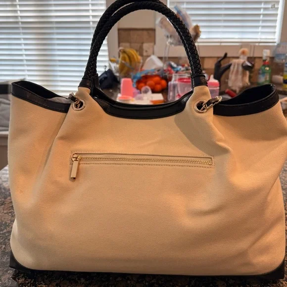 New York Cream & Black Tote Bag - Picture 2 of 5